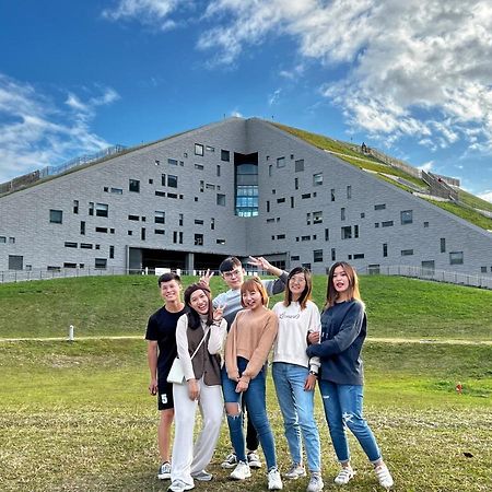 Sevilla Hostel Taitung Bagian luar foto